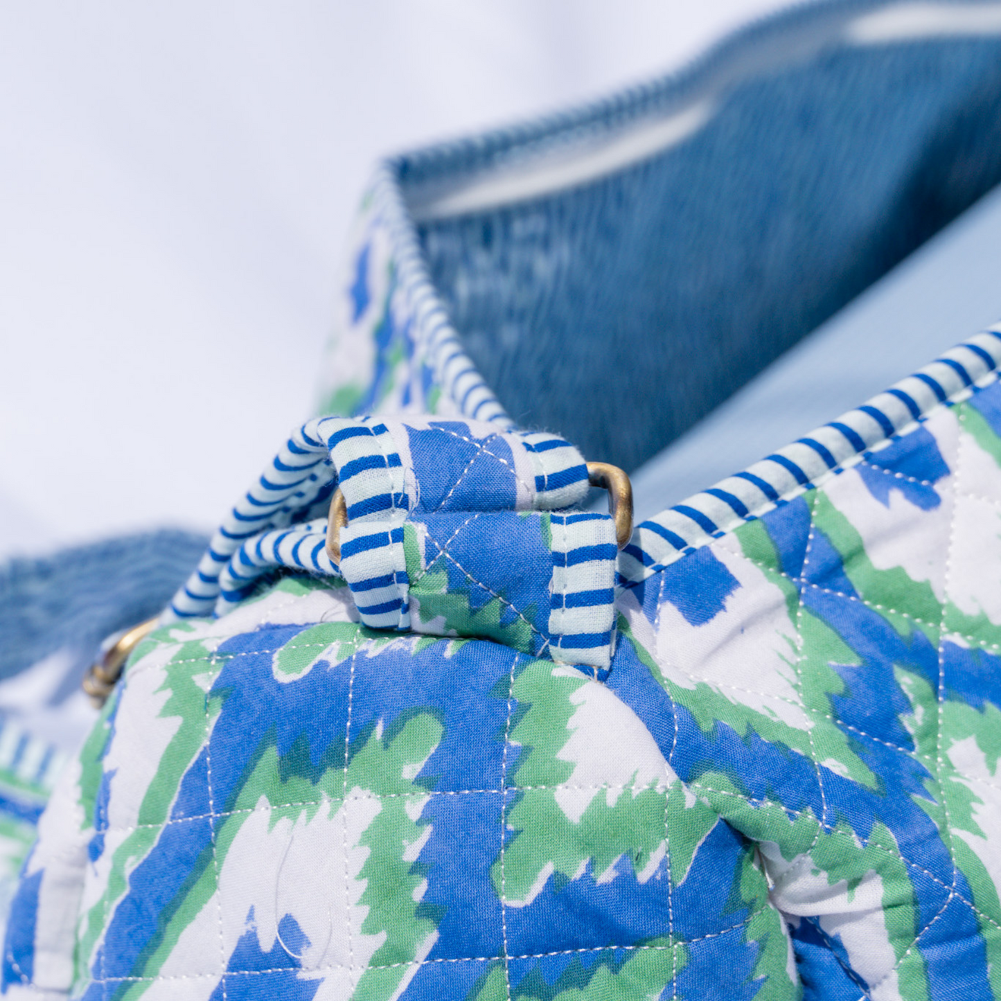 Lagoon Pulse Yoga Mat Bag