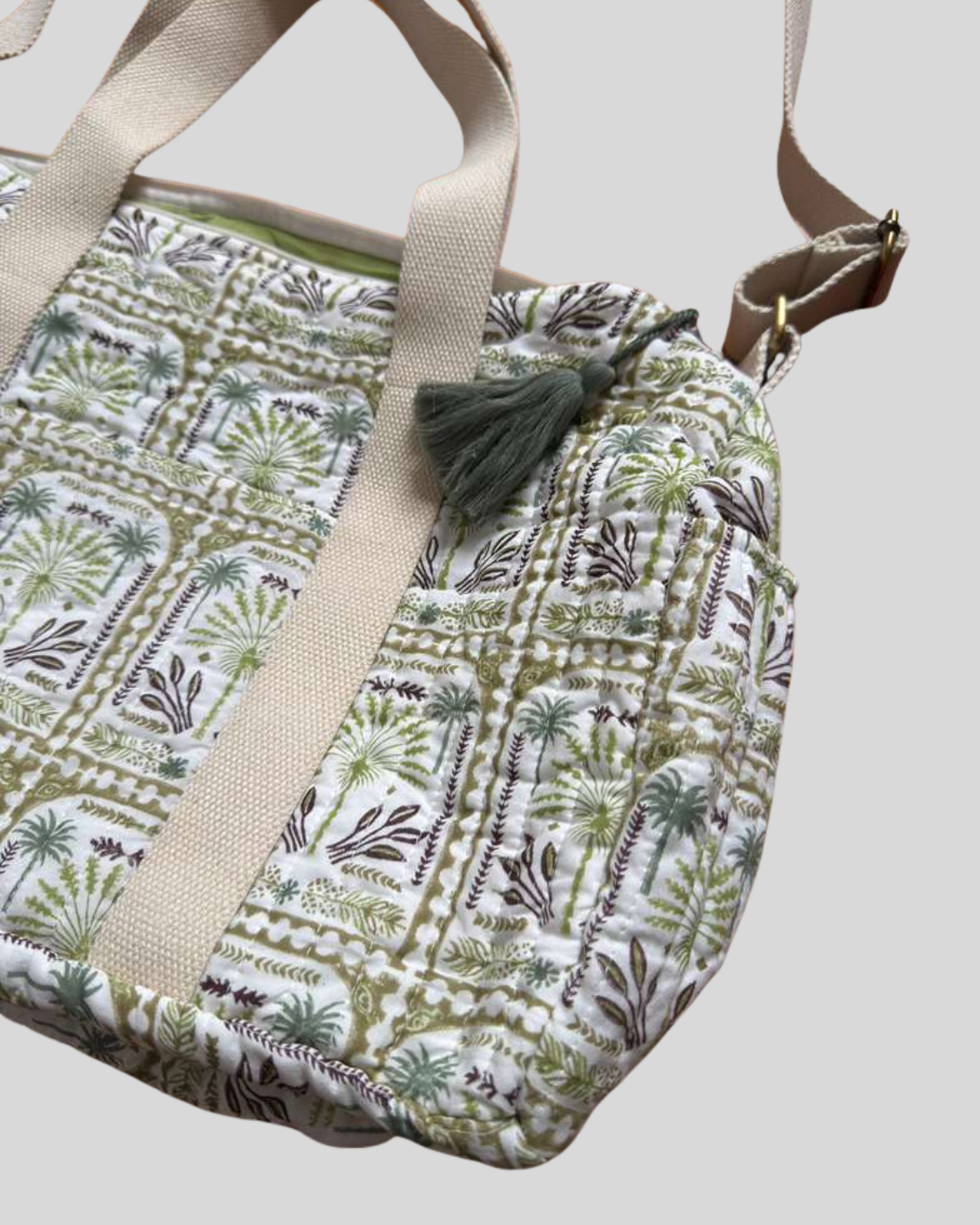 Voyager Weekender Wander Palm Collection